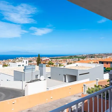 Melyna Private Heated Pool