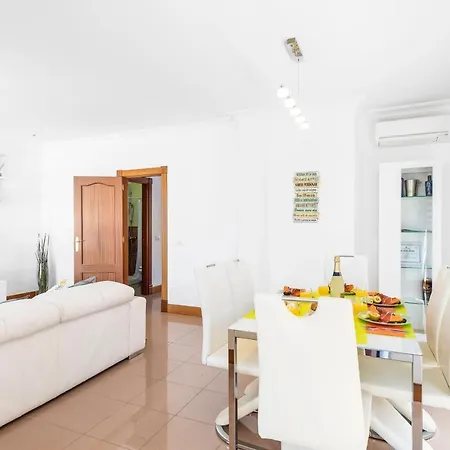 Melyna Private Heated Pool ヴィラ