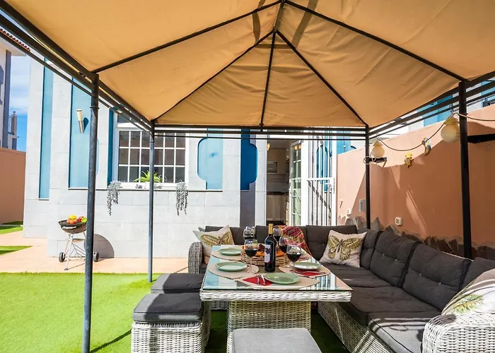 Melyna Private Heated Pool Villa *