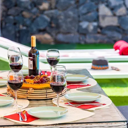 Villa Melyna Private Heated Pool