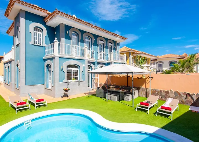 Melyna Private Heated Pool Вилла