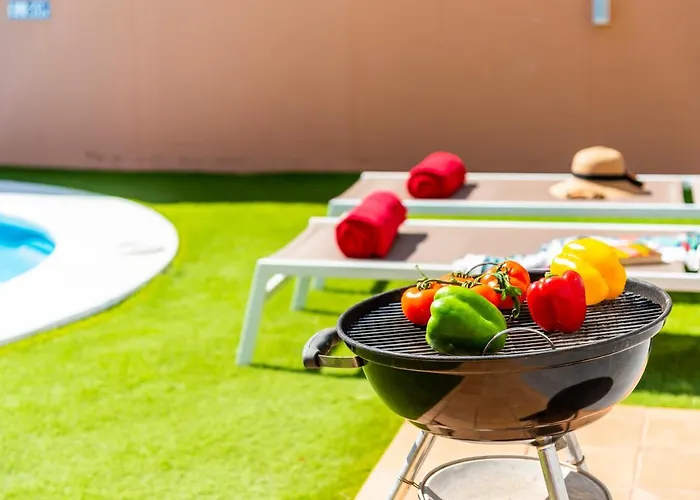 Melyna Private Heated Pool Вилла Адехе