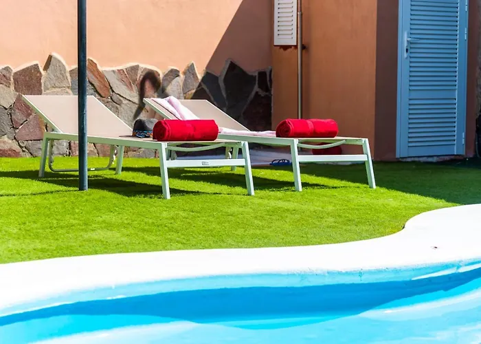 Вилла Melyna Private Heated Pool Адехе