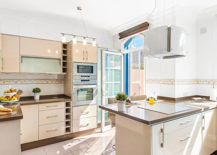 וילה Melyna Private Heated Pool *